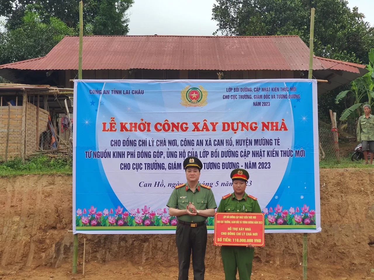 Khởi công xây dựng nhà cho cán bộ chiến sĩ