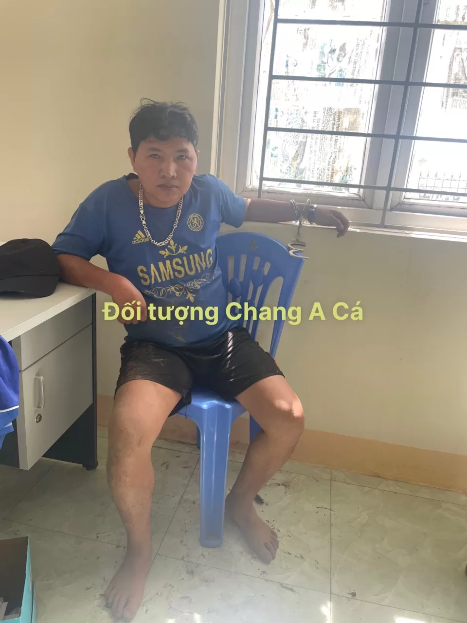 Bắt giữ đối tượng mua bán trái phép 01kg thuốc phiện