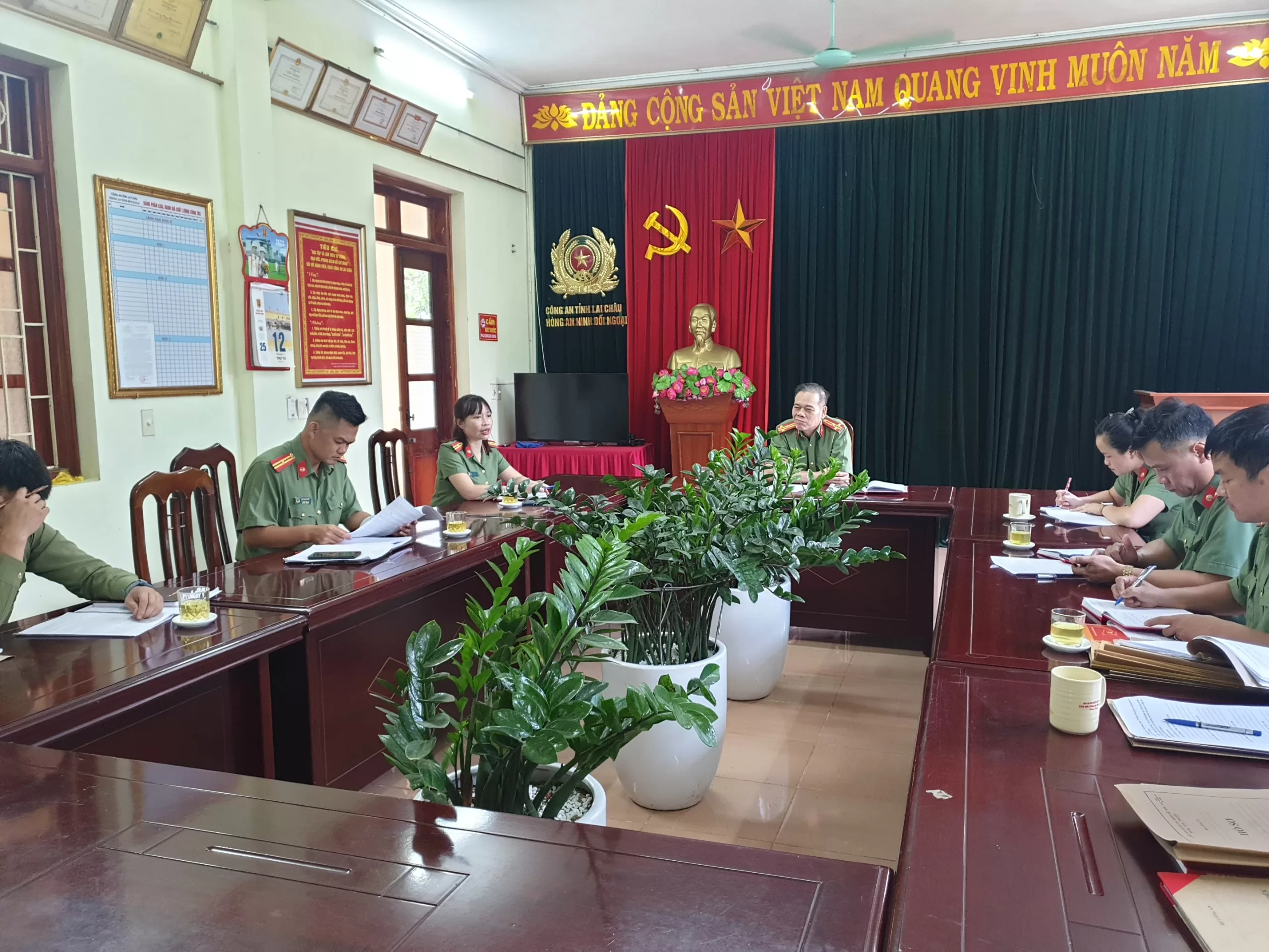 Toàn cảnh buổi làm việc