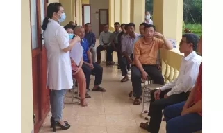 Bệnh xá phòng Hậu cần Công an tỉnh kiểm tra sức khỏe cho đoàn đại biểu có thành tích xuất sắc trong phong trào toàn dân bảo vệ ANTQ ở cơ sở