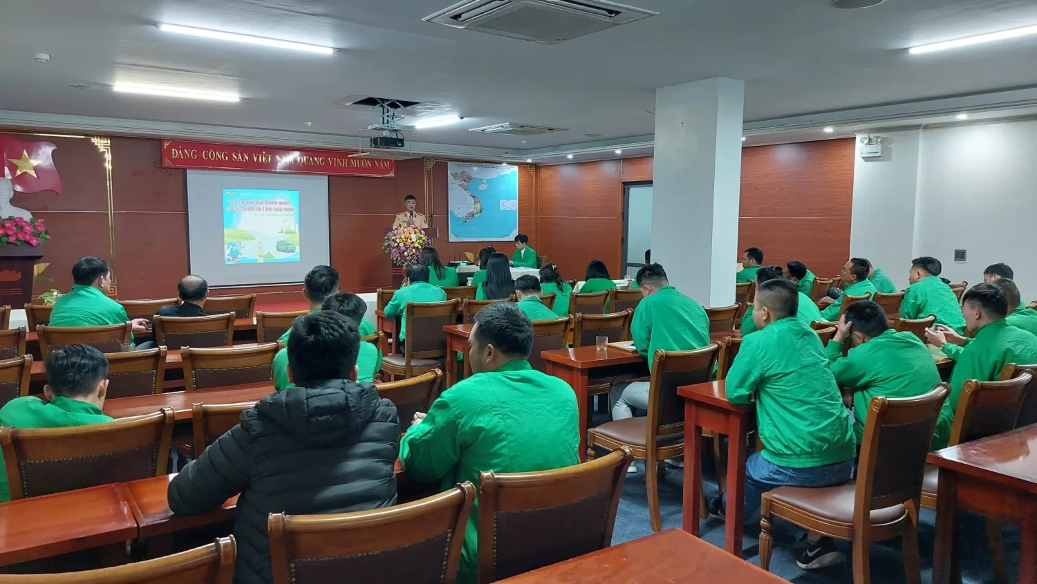 Quang cảnh buổi tập huấn