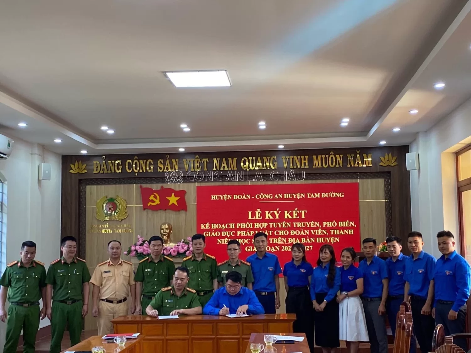 Đại diện 02 đơn vị ký kết