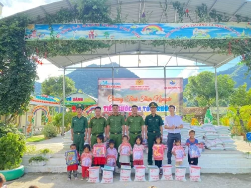 Tiếp bước em đến trường