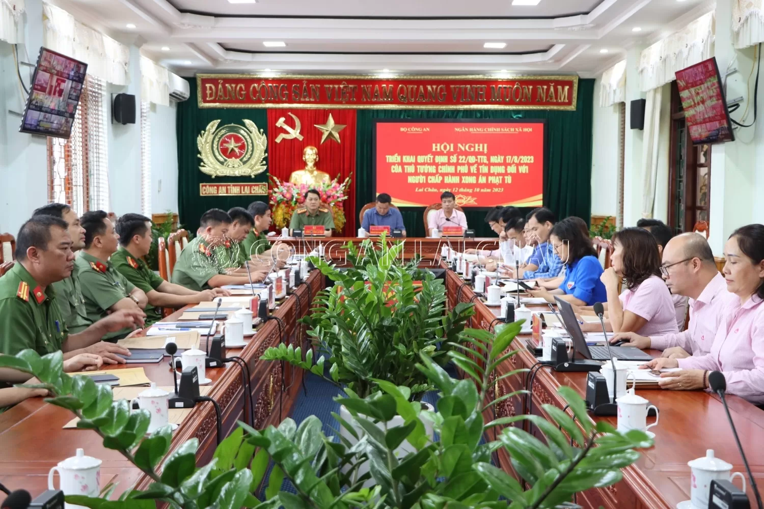 Các đại biểu tại điểm cầu Lai Châu
