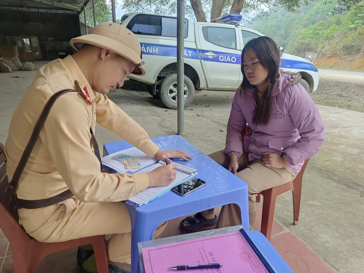Phòng CSGT tăng cường xử lý các hành vi vi phạm  Luật giao thông đường bộ