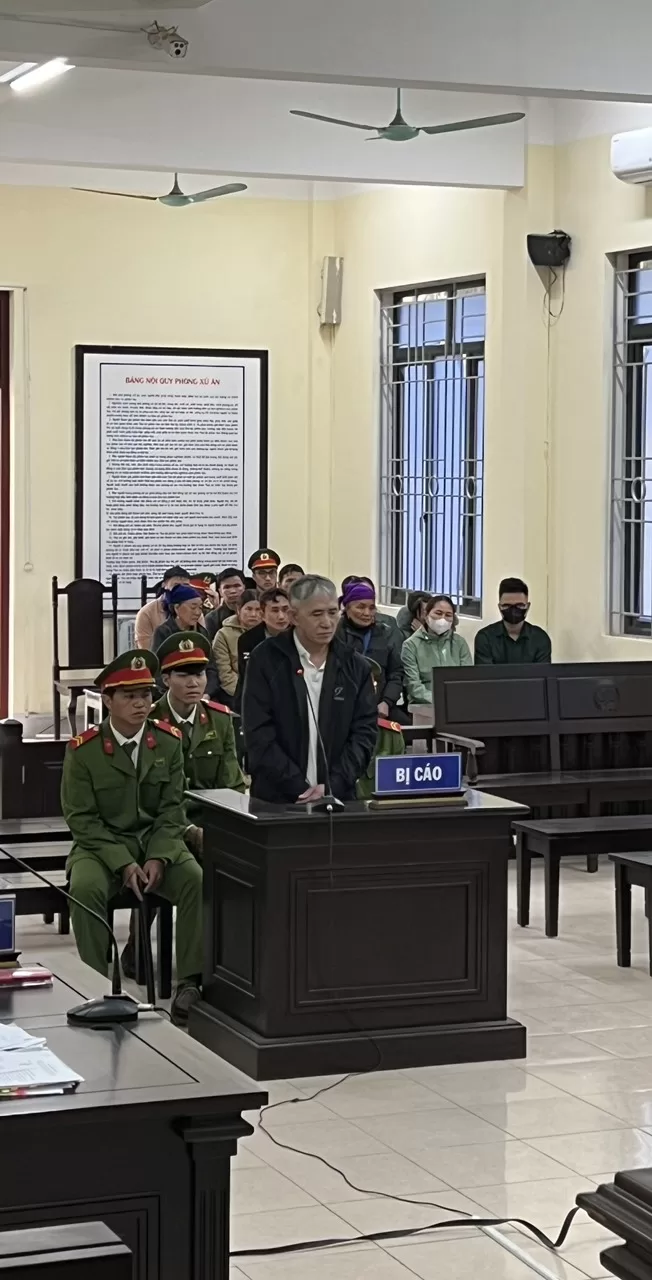 Bị cáoTẩn Yêu Hò tại phiên tòa