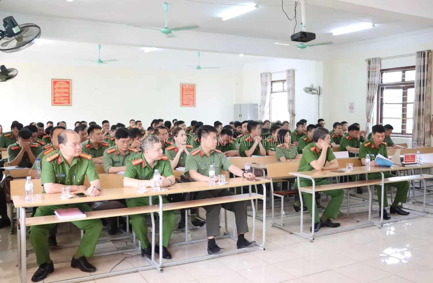 Đại biểu, thí sinh tham dự Lễ Khai mạc kỳ thi tuyển Điều tra viên năm 2024