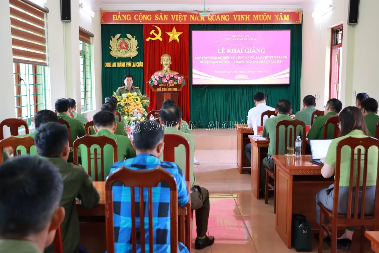 Quang cảnh  buổi lễ