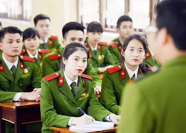 Thông báo bổ sung Một số thông tin về tuyển sinh (tuyển mới) đào tạo trình độ đại học với công dân có bằng tốt nghiệp trình độ đại học trở lên năm 2024