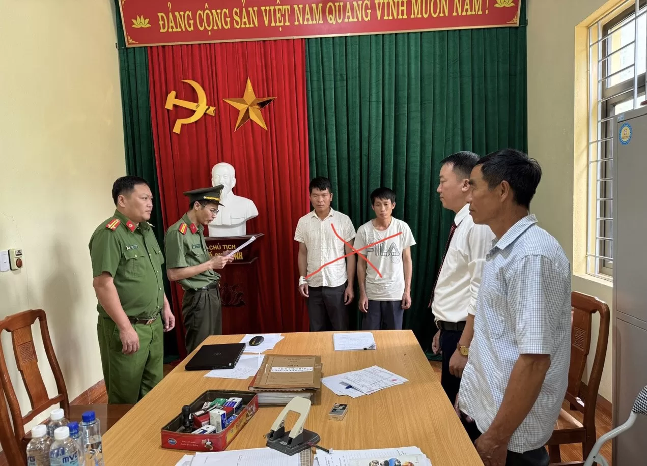 Khởi tố, ra lệnh cấm đi khỏi nơi cư trú, quyết định tạm hoãn xuất cảnh 02 đối tượng sử dụng trái phép vật liệu nổ