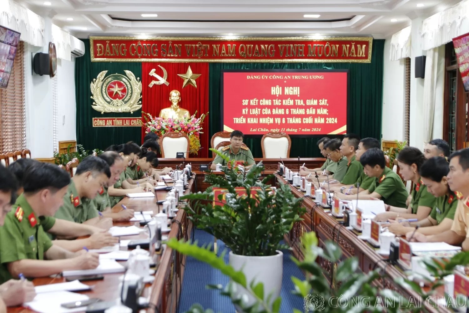 Đại biểu dự Hội nghị tại điểm cầu Công an tỉnh Lai Châu