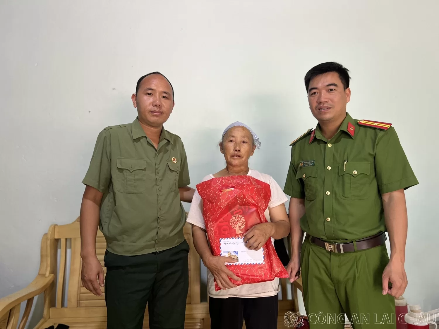 Anh 2