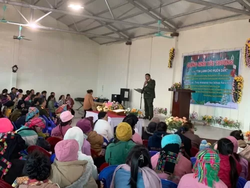 Phòng An ninh nội địa tổ chức tuyên truyền phổ biến giáo dục pháp luật tại bản Khâu Giường, xã Hố Mít, huyện Tân Uyên