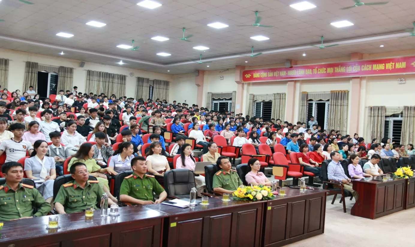 Tăng cường ra quân đảm bảo ANTT, góp phần đảm bảo an toàn Lễ kỷ niệm 50 năm ngày giải phóng miền nam, thống nhất đất nước (30/4/1975 - 30/4/2025)