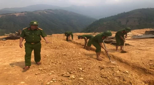 Xóa nhà tạm, nhà dột nát – Trách nhiệm từ trái tim của cán bộ chiến sỹ Trại tạm giam CAT Lai Châu.