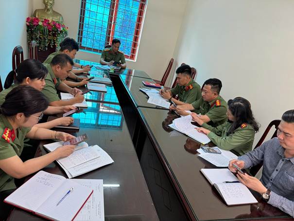 Thanh tra Công an tỉnh tiến hành thảo luận, lấy ý kiến tham gia dự thảo Nghị quyết sửa đổi, bổ sung một số điều của Hiến pháp năm 2013