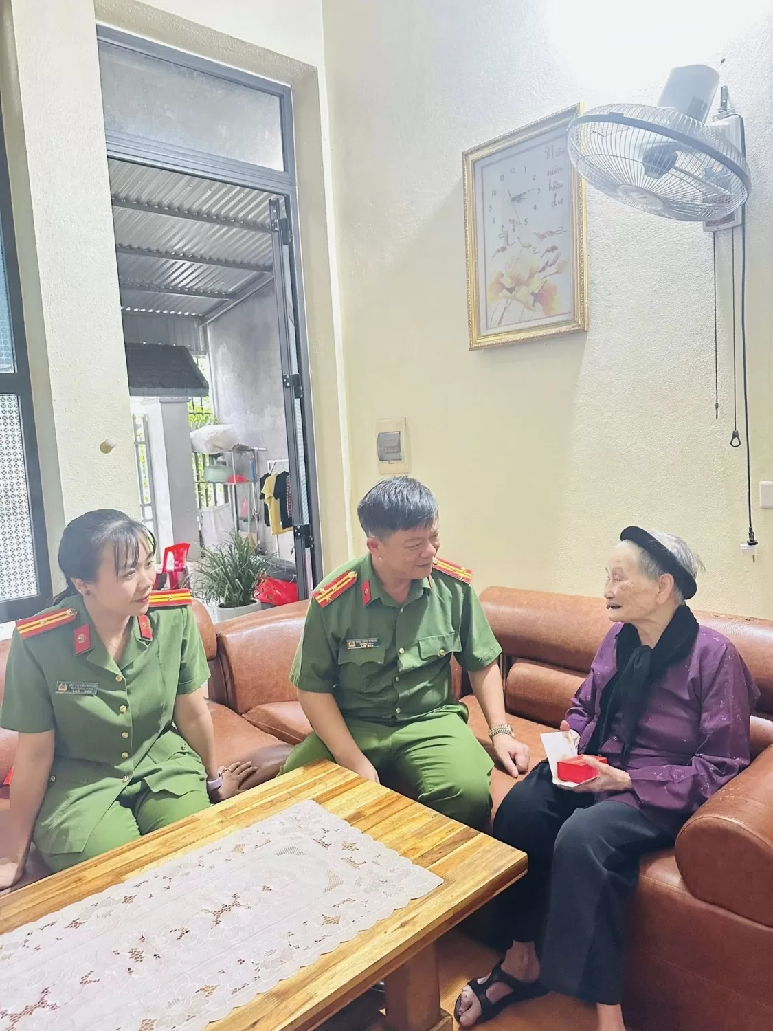 Tri ân gia đình liệt sĩ nhân tháng 7, tháng đền ơn đáp nghĩa
