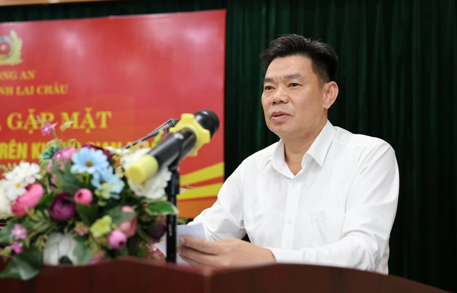 Đại tá Tao Văn Trường - Phó Giám đốc Công an tỉnh phát biểu tại tọa đàm