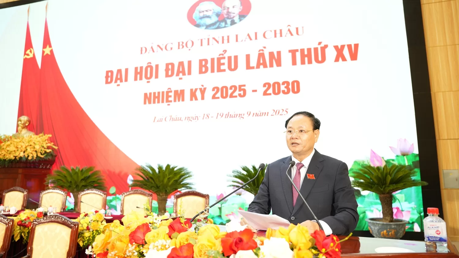 Đồng chí Lê Minh Ngân -  Tân Bí thư Tỉnh ủy Lai Châu phát biểu tại Đại hội