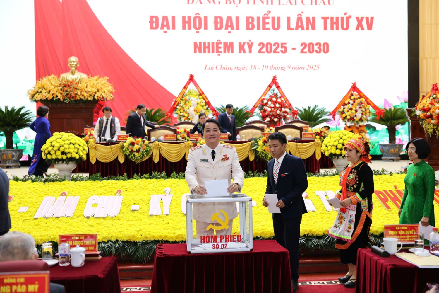 Thieu tướng Nguyễn Viết Giang