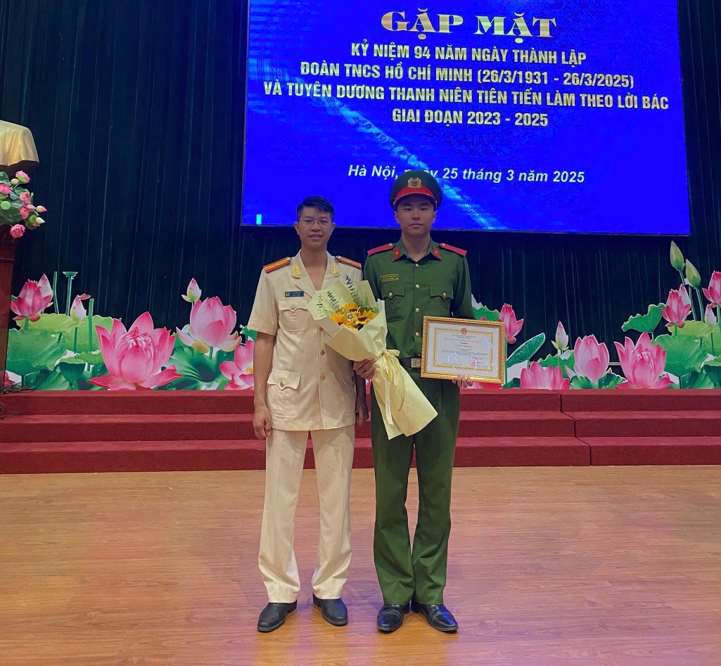 Sinh viên Công an tỉnh Lai Châu cử đi học tham gia sự kiện Lễ Kỷ niệm 80 năm ngày Quốc khánh