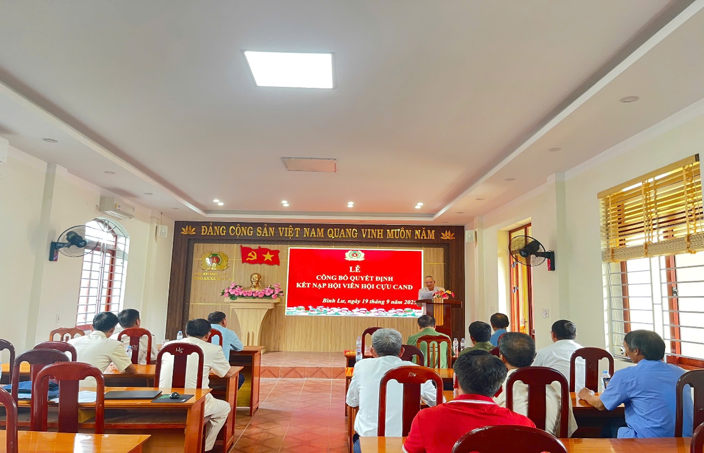 Chi hội Cựu CAND xã Bình Lư tổ chức Lễ Công bố quyết định kết nạp cho hội viên mới