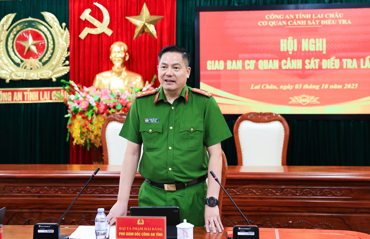 Đại tá Phạm Hải Đăng – Phó Giám đốc, Thủ trưởng Cơ quan CSĐT Công an tỉnh chủ trì hội nghị