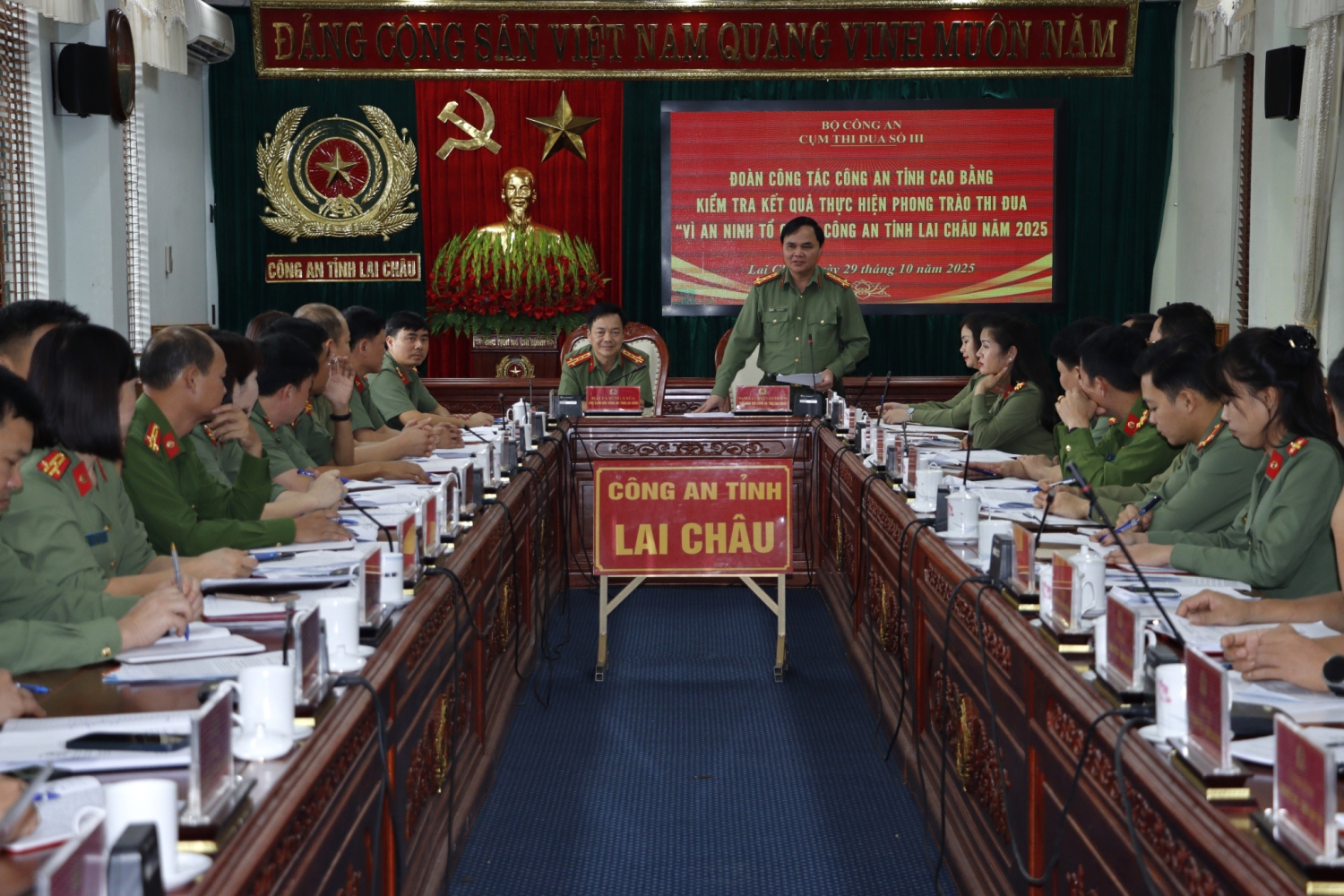 Đại tá Lương Văn Thiểm – Phó Giám đốc Công an tỉnh Cao Bằng phát biểu kết luận buổi kiểm tra