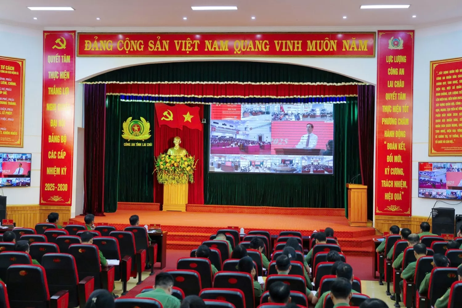 Quang cảnh Hội nghị tại điểm cầu Công an tỉnh.