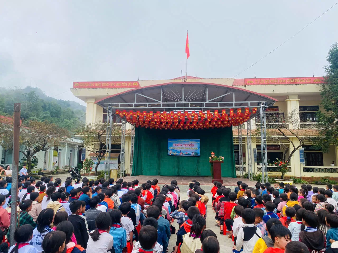 Quang cảnh buổi tuyên truyền