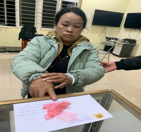 Đối tượng cùng tang vật bị thu giữ tại Cơ quan Công an.