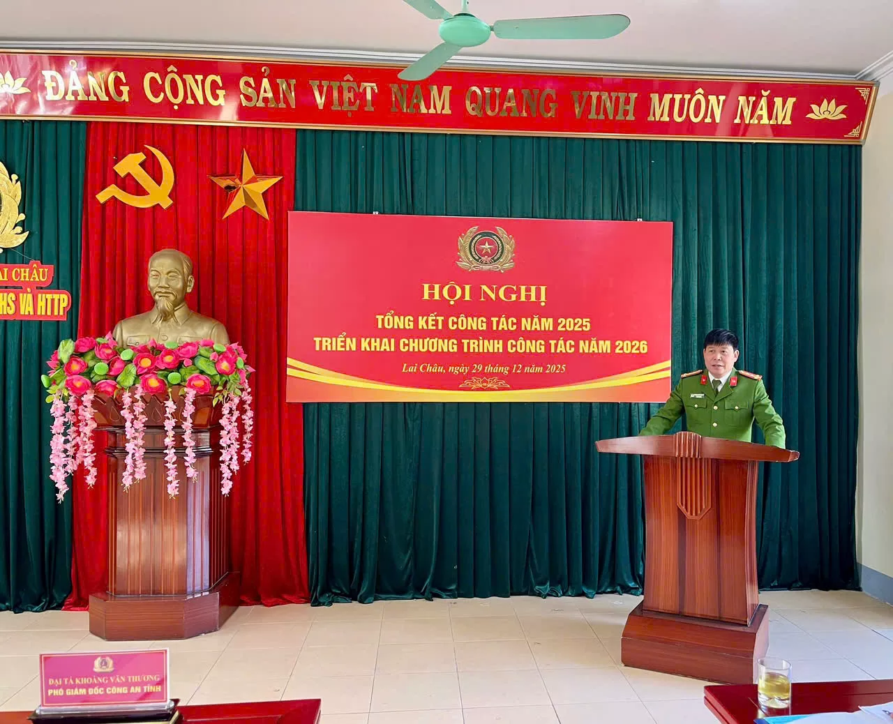 Đồng chí Đại tá Khoàng Văn Thương – Phó Giám đốc Công an tỉnh phát biểu chỉ đạo.