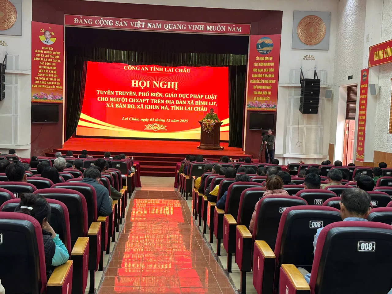 Toàn cảnh hội nghị
