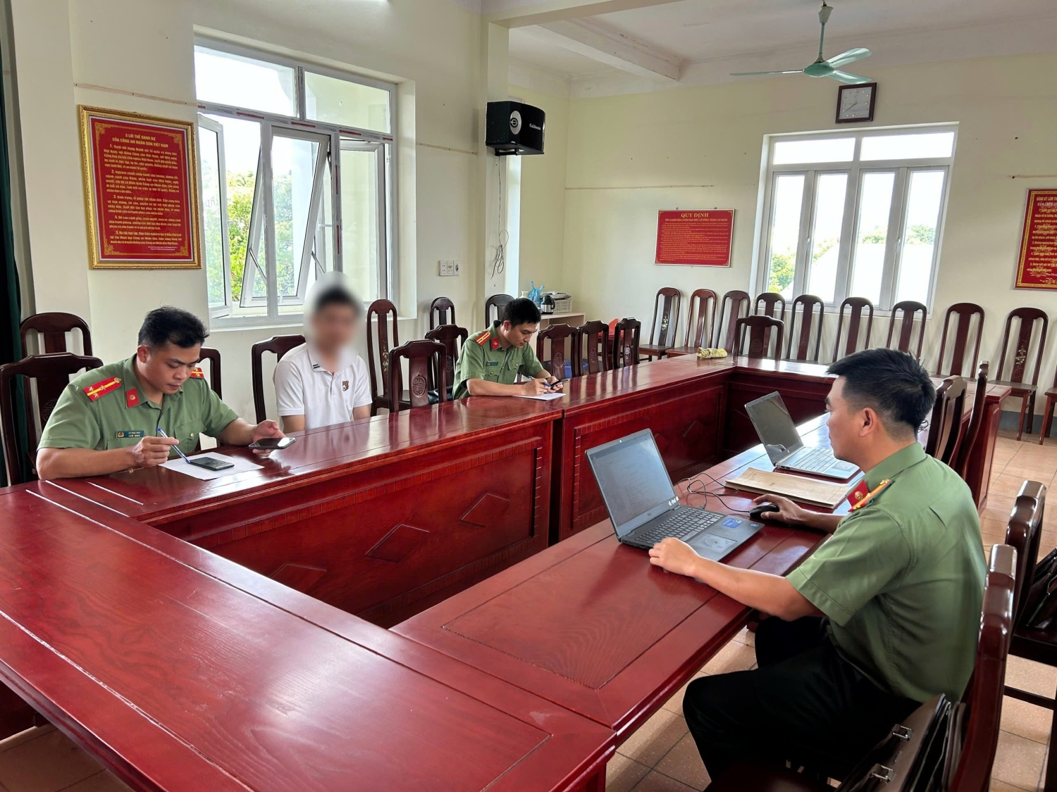 Cơ quan Công an làm việc với đối tượng N.V.Đ