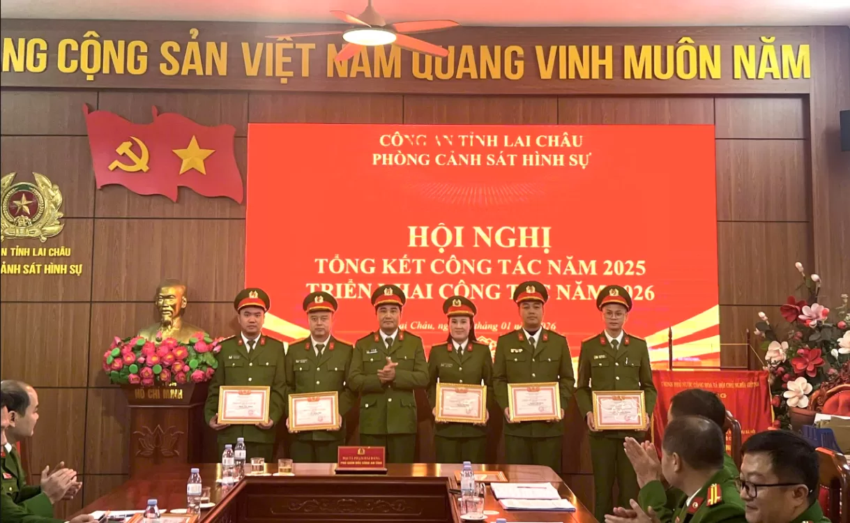 Quang cảnh Hội Nghị