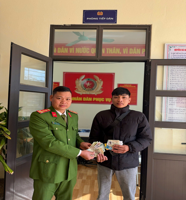 Anh Vàng Văn Thành nhận lại tài sản của mình