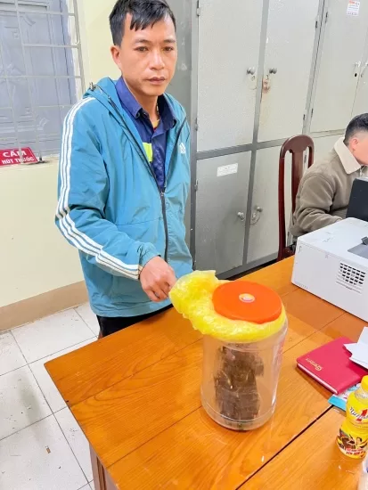 Công an phường Đoàn Kết phát hiện, bắt quả tang đối tượng vi phạm quy định về bảo vệ động vật nguy cấp, quý, hiếm