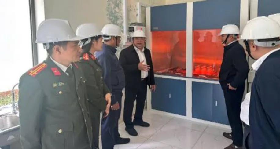 Tổ công tác phòng An ninh kinh tế tuyên truyền công tác đảm bảo ANTT tại Nhà máy