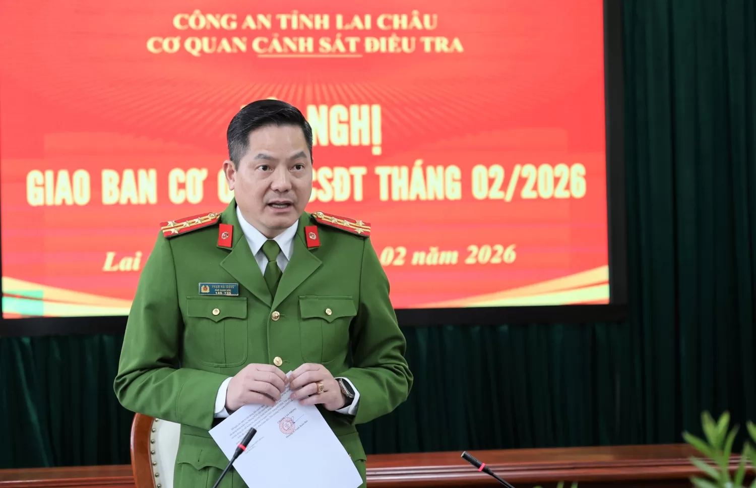 Đại tá Phạm Hải Đăng – Phó Giám đốc, Thủ trưởng Cơ quan CSĐT Công an tỉnh phát biểu chỉ đạo tại hội nghị.