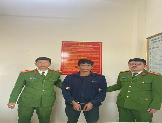 Đối tượng Hoàng Văn Hinh tại Công an xã