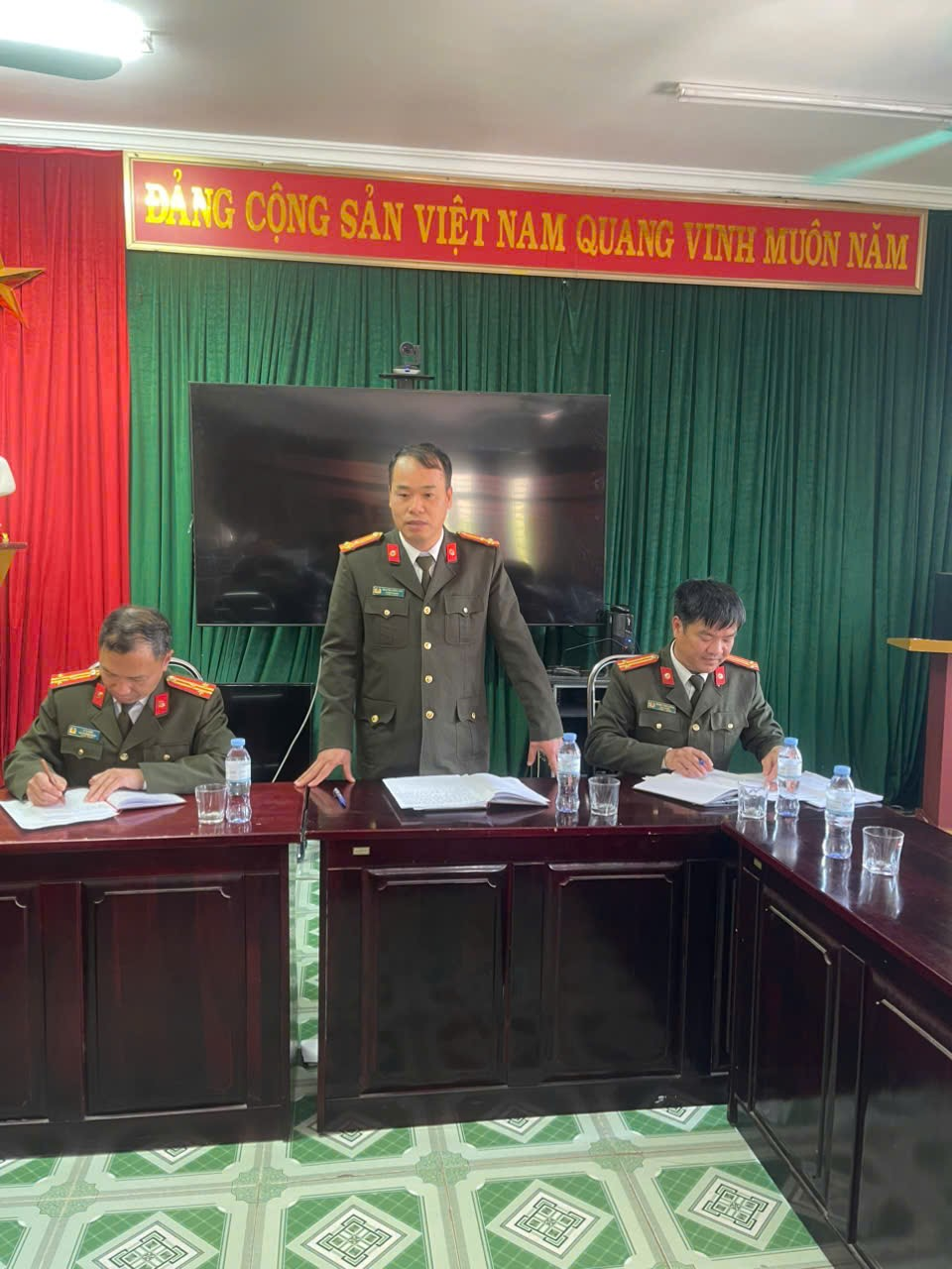 Đồng chí trưởng đoàn phát biểu chỉ đạo