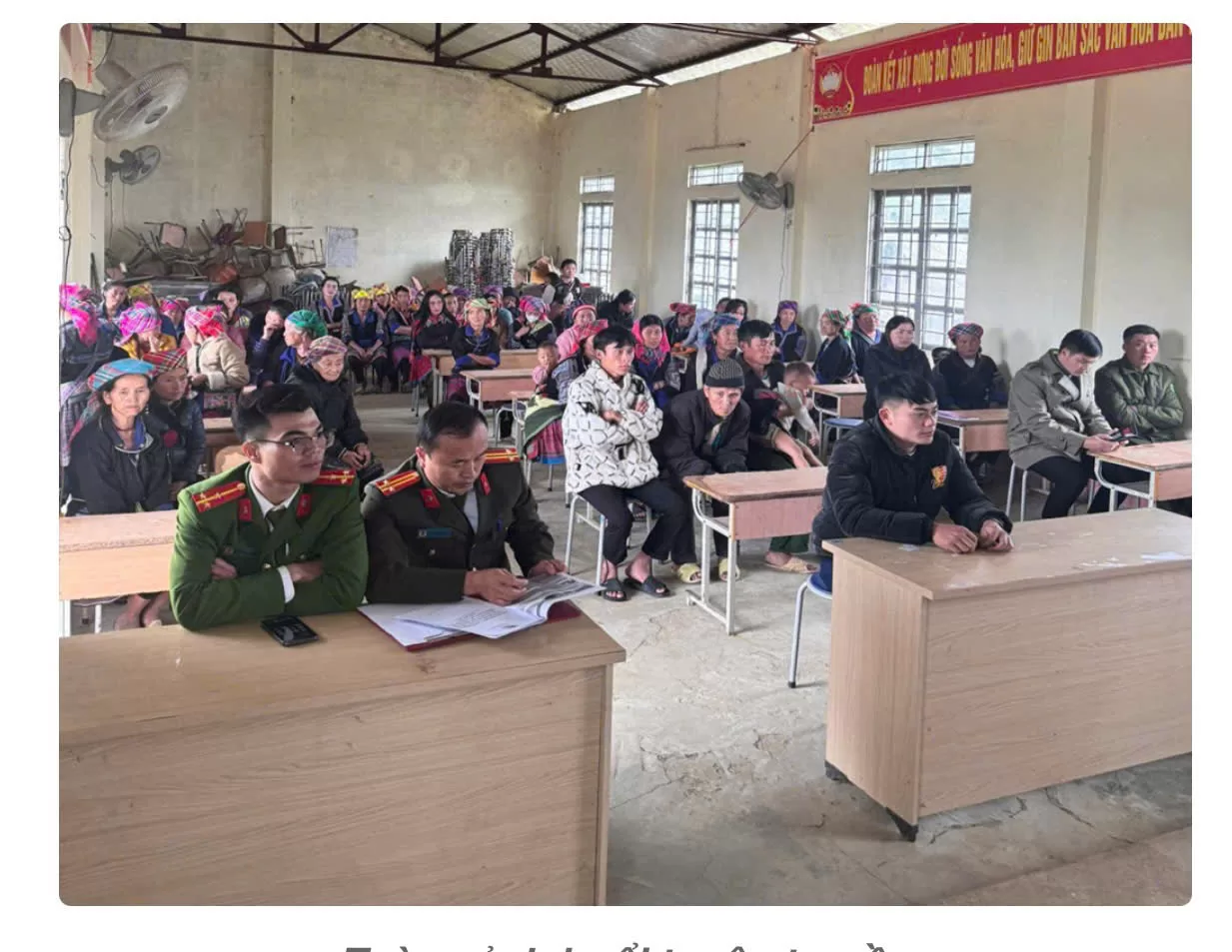 Công an xã Mường Kim đẩy mạnh tuyên truyền phòng, chống xuất nhập cảnh trái phép và lừa đảo trên không gian mạng
