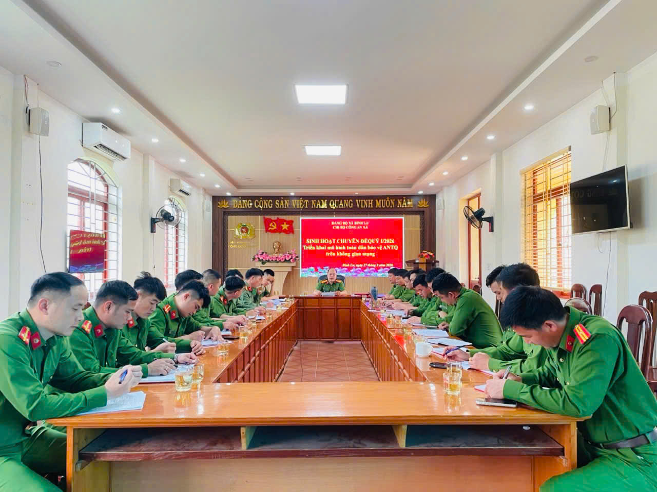 Toàn cảnh buổi sinh hoạt