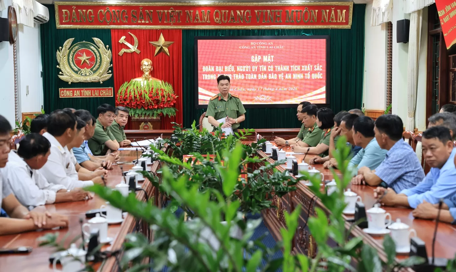 Đại tá Tao Văn Trường - Phó Giám đốc Công an tỉnh phát biểu tại buổi gặp mặt