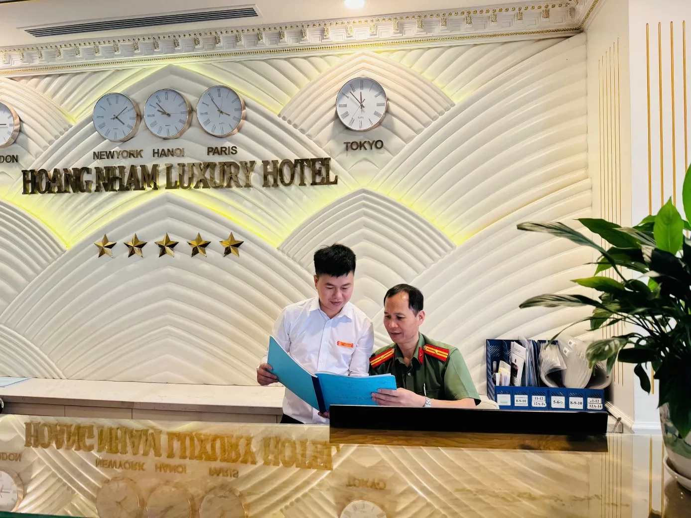 Tăng cường các biện pháp quản lý cư trú của người nước ngoài trong kỳ nghỉ lễ 30/4-01/5