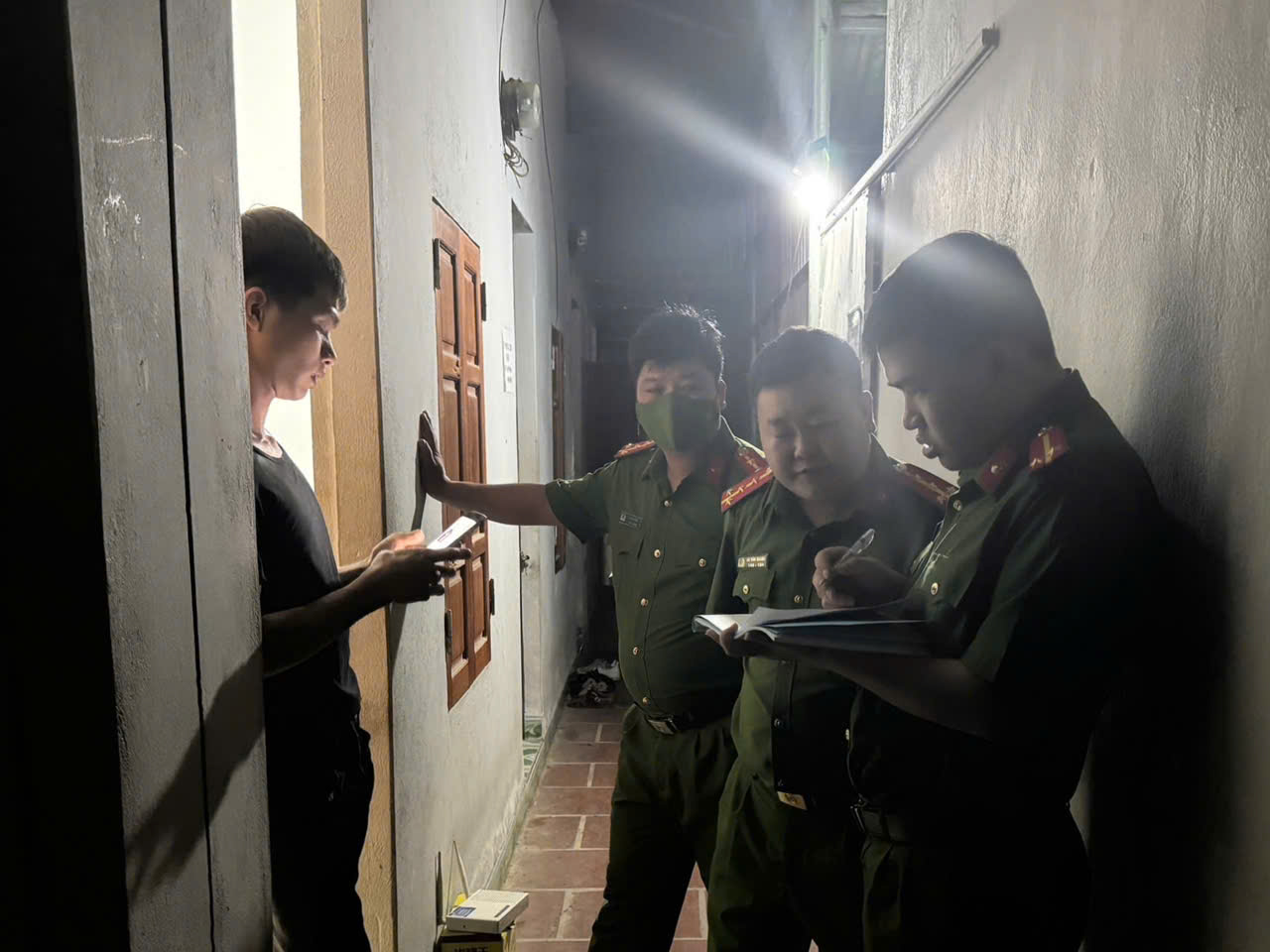 CBCS thực hiện công tác kiểm tra công tác cư trú