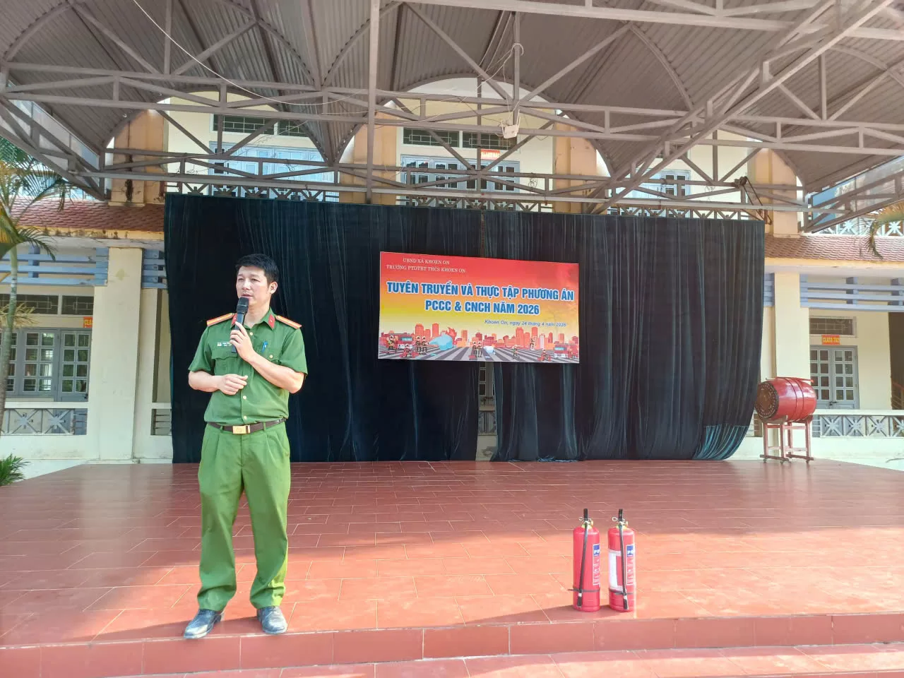 Công an xã Khoen On: tăng cường tuyên truyền công tác PCCC và CNCH trong học đường