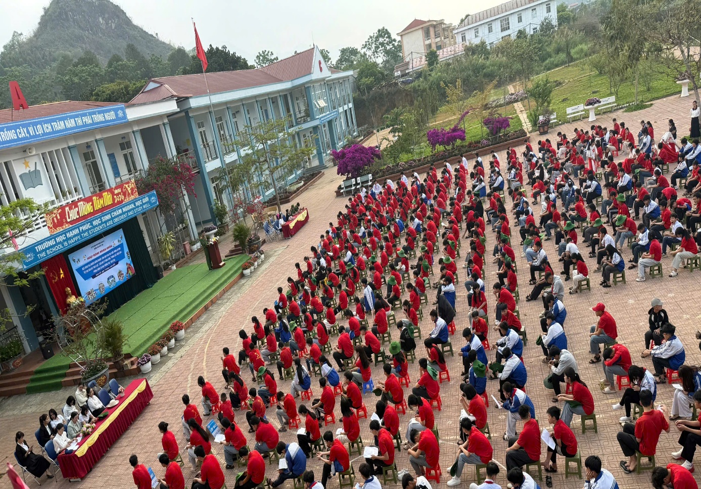 Toàn cảnh buổi tuyên truyền, phổ biến pháp luật.