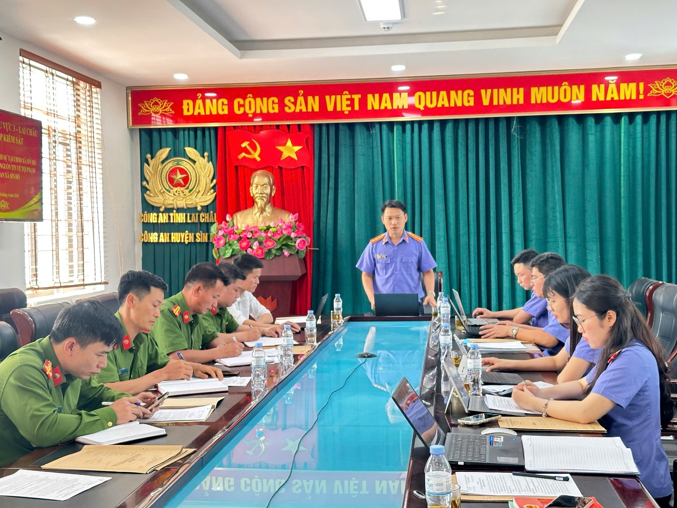 Đồng chí Lê Trọng Bính - Trưởng đoàn  thông báo quyết định và kế hoạch kiểm sát