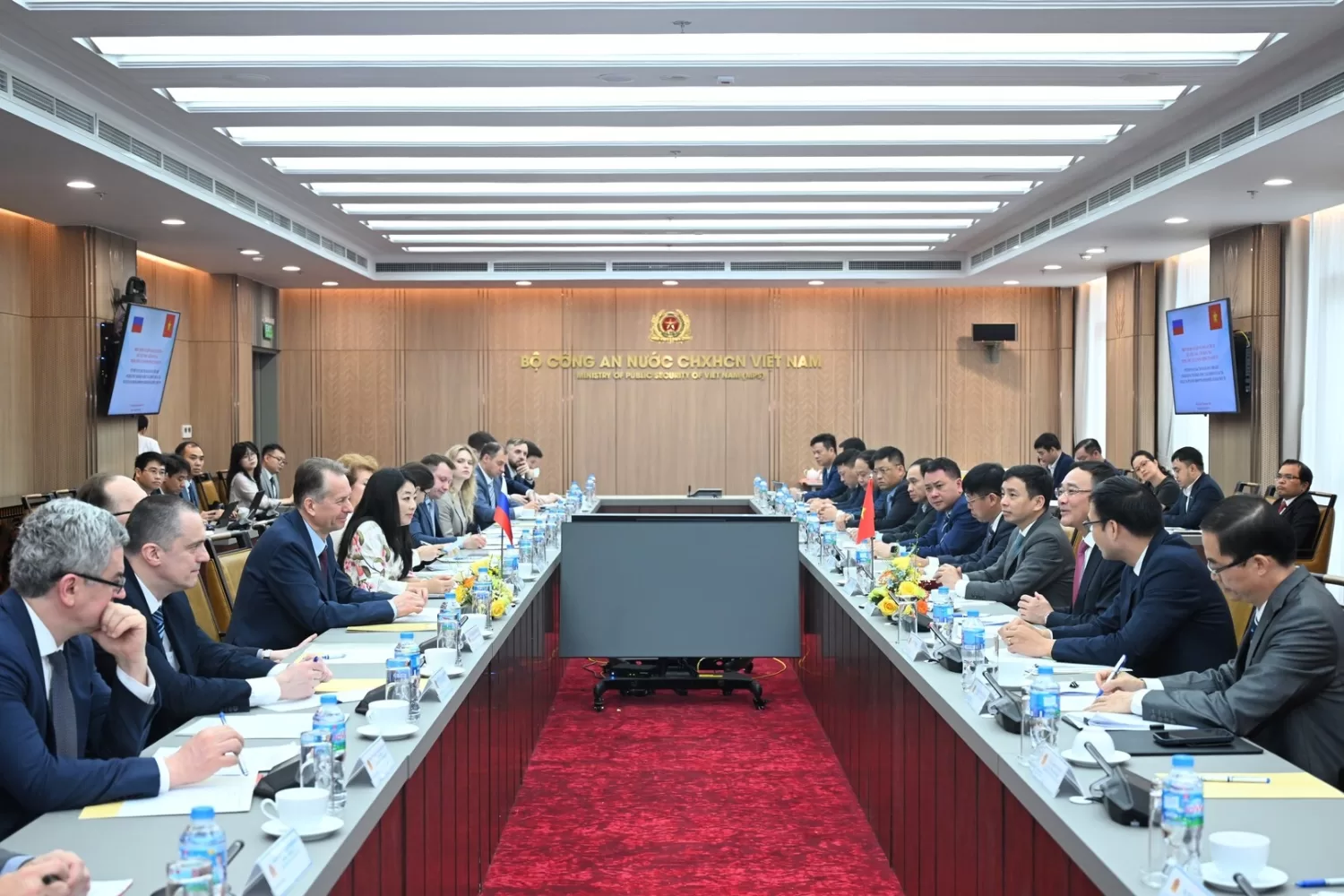 Việt Nam, Nga tăng cường hợp tác trong lĩnh vực an ninh thông tin quốc tế